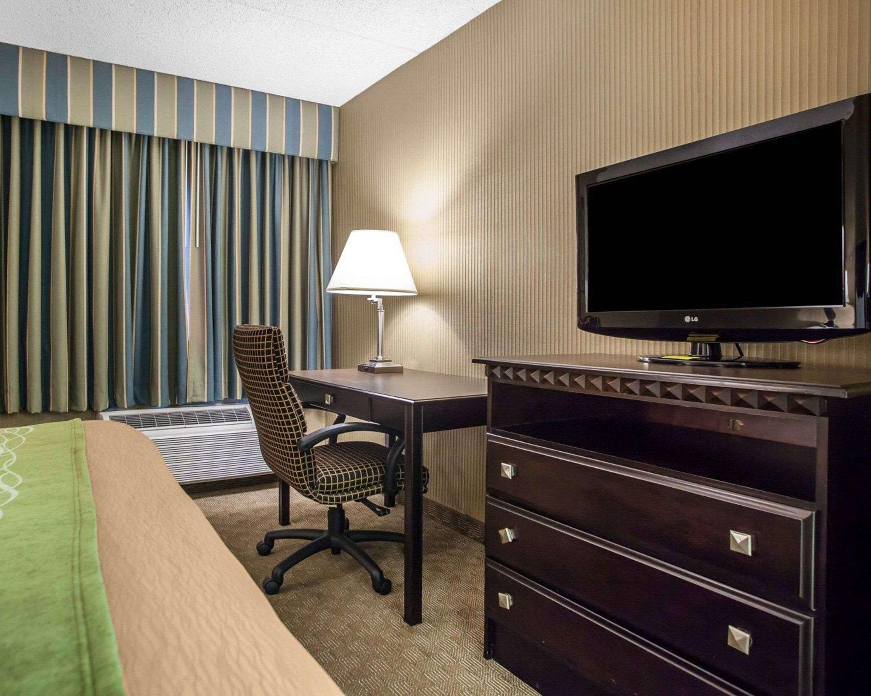 Comfort Inn Edison - New Brunswick Kültér fotó